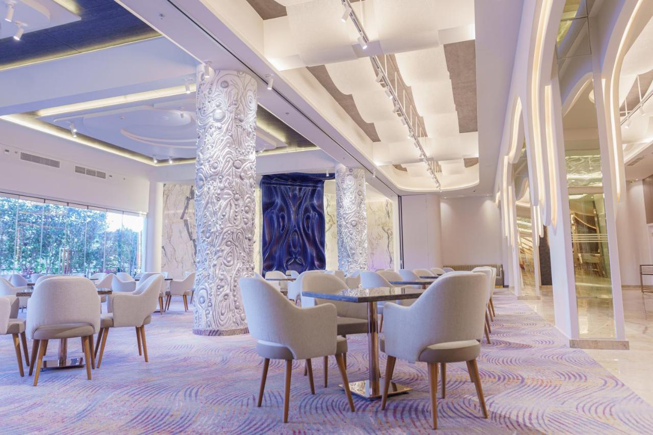 Mirage Hotel & Conference Center Alessandria Esterno foto The interior of the hotel