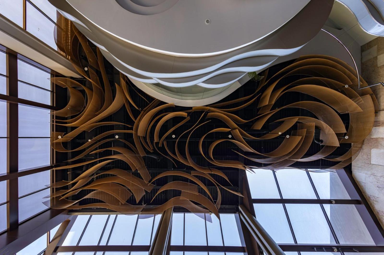 Mirage Hotel & Conference Center Alessandria Esterno foto The ceiling of the main staircase