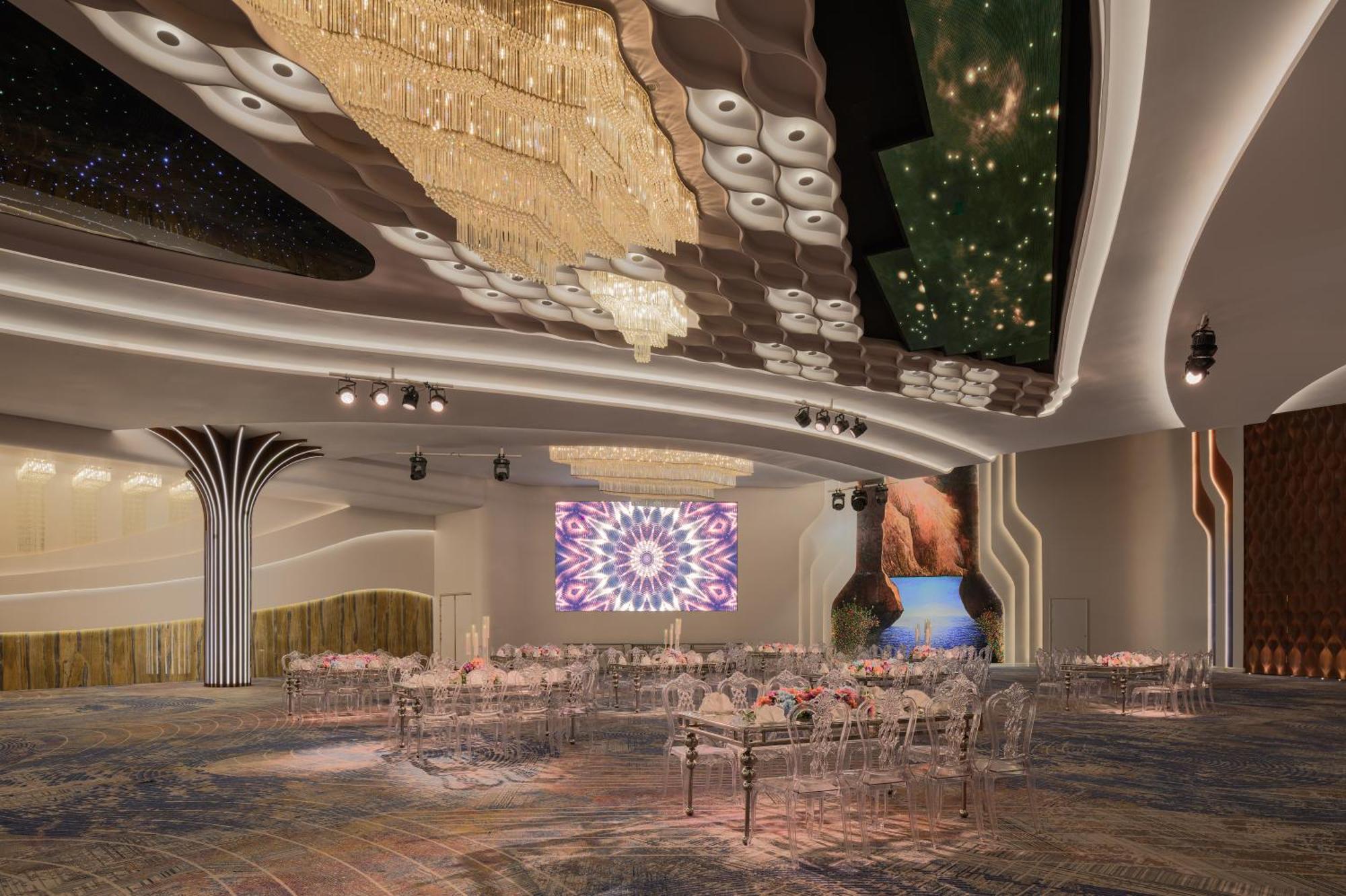 Mirage Hotel & Conference Center Alessandria Esterno foto The interior of the ballroom