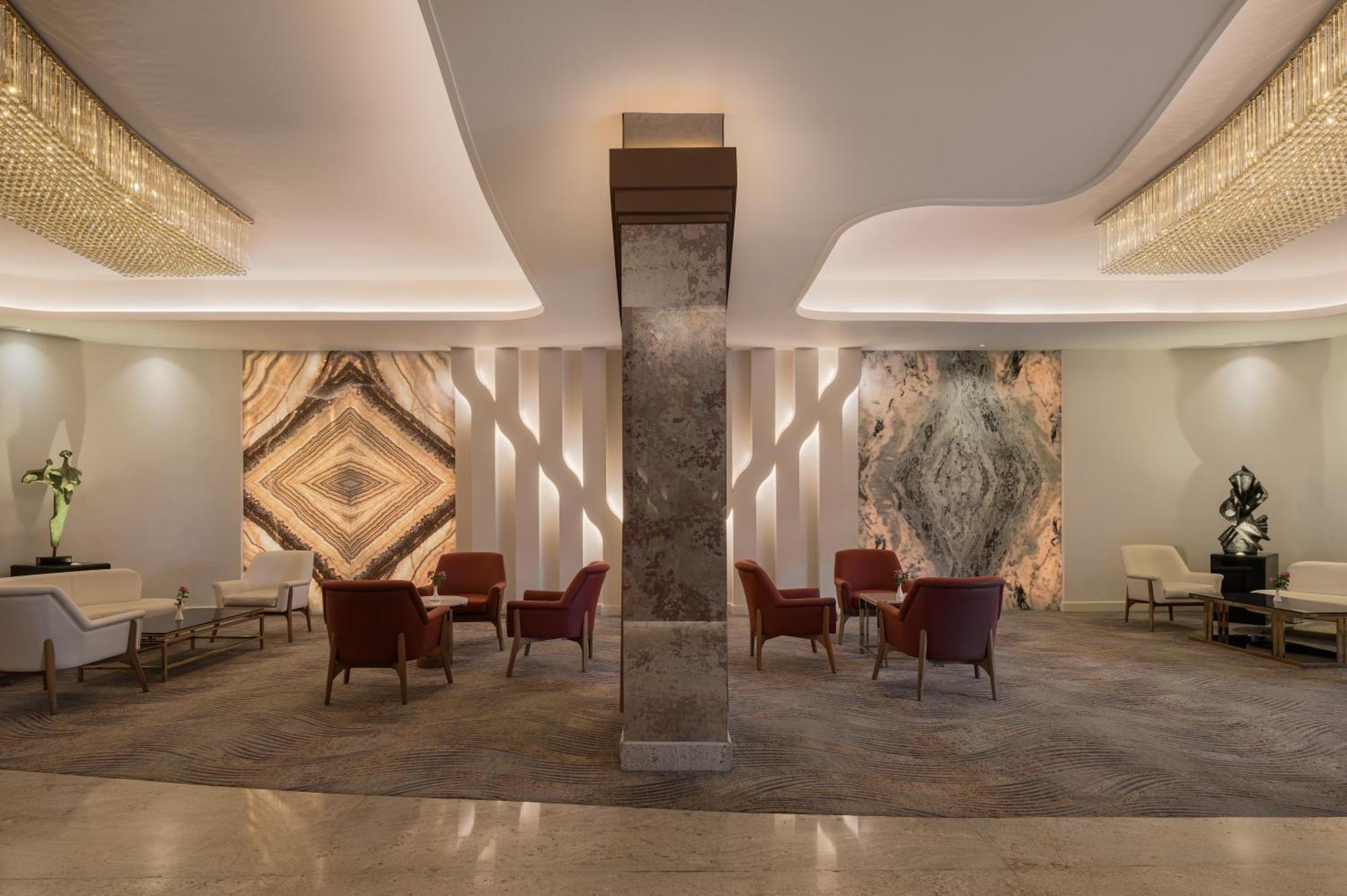 Mirage Hotel & Conference Center Alessandria Esterno foto Lobby