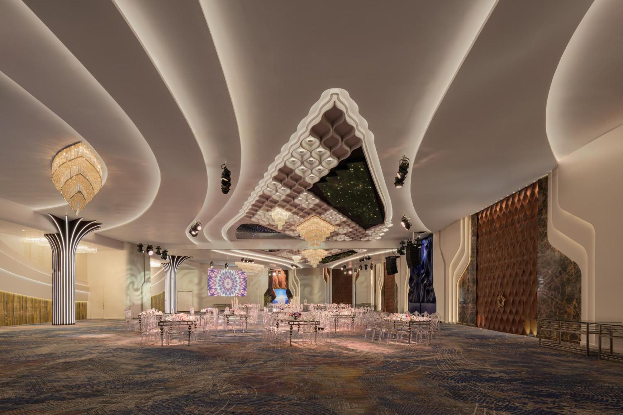 Mirage Hotel & Conference Center Alessandria Esterno foto The interior of the new building