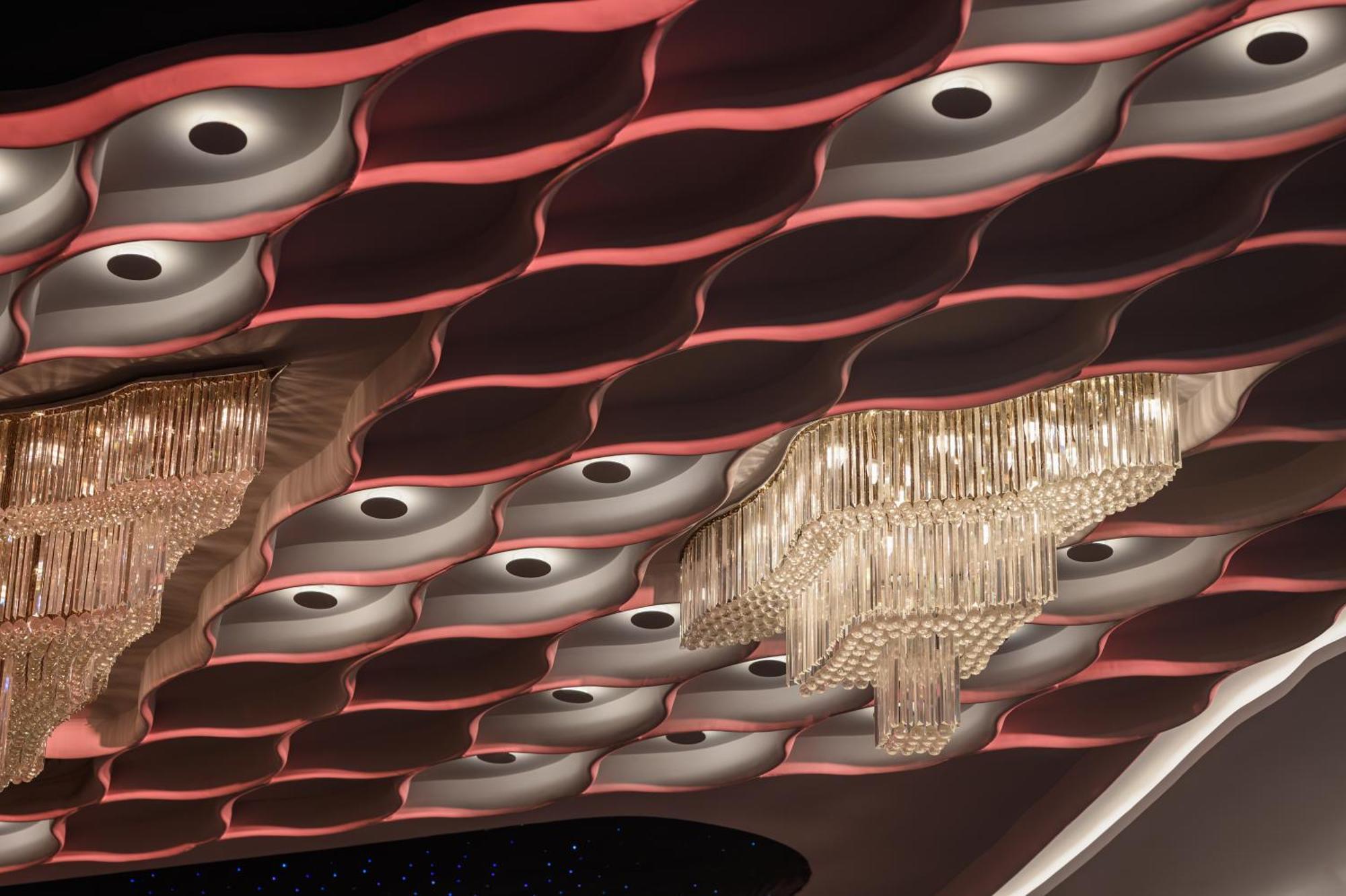 Mirage Hotel & Conference Center Alessandria Esterno foto The ceiling of the main hall